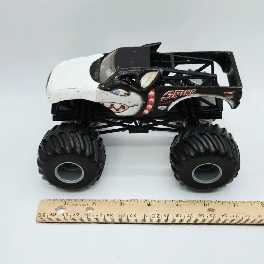 Monster Jam SPIKE Unleashed 1:24 Die Cast Truck